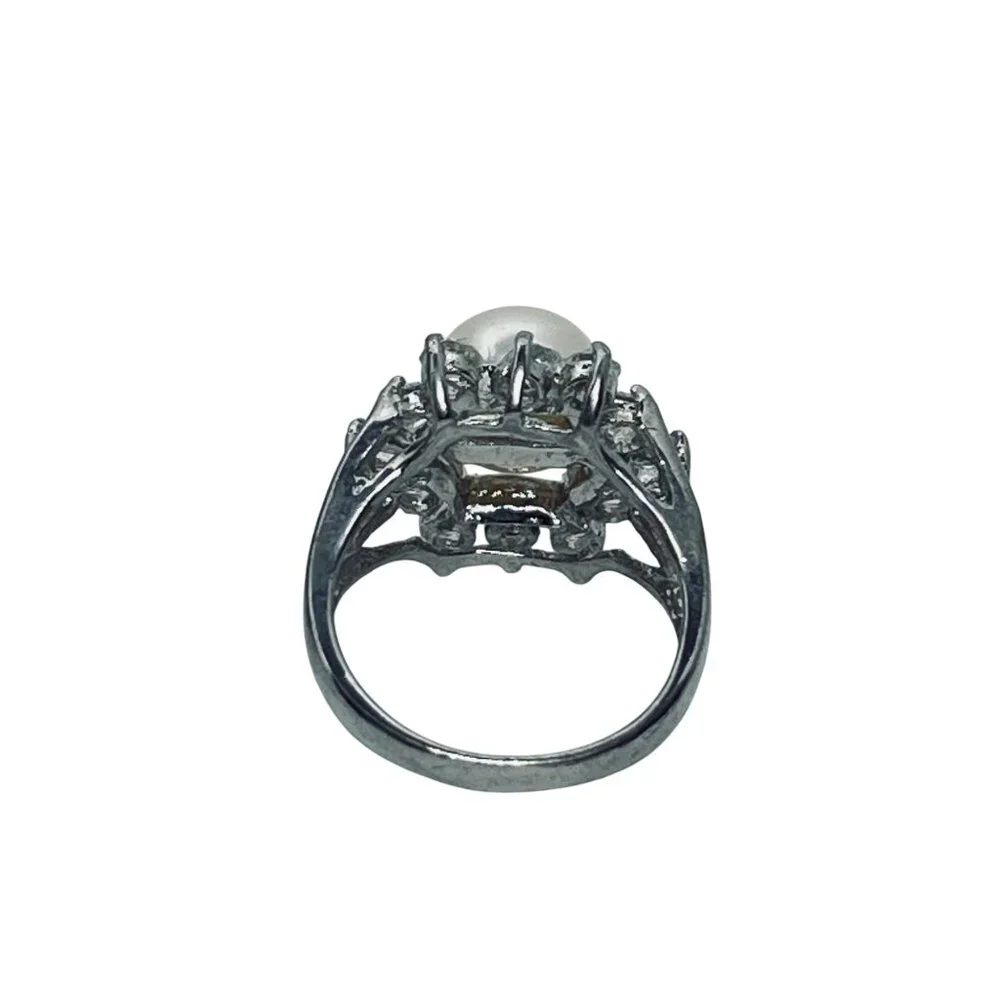 Elegant Design Silver Tone Faux Pearl & Rhinestone Statement Ring (R426) - Picture 7 of 8
